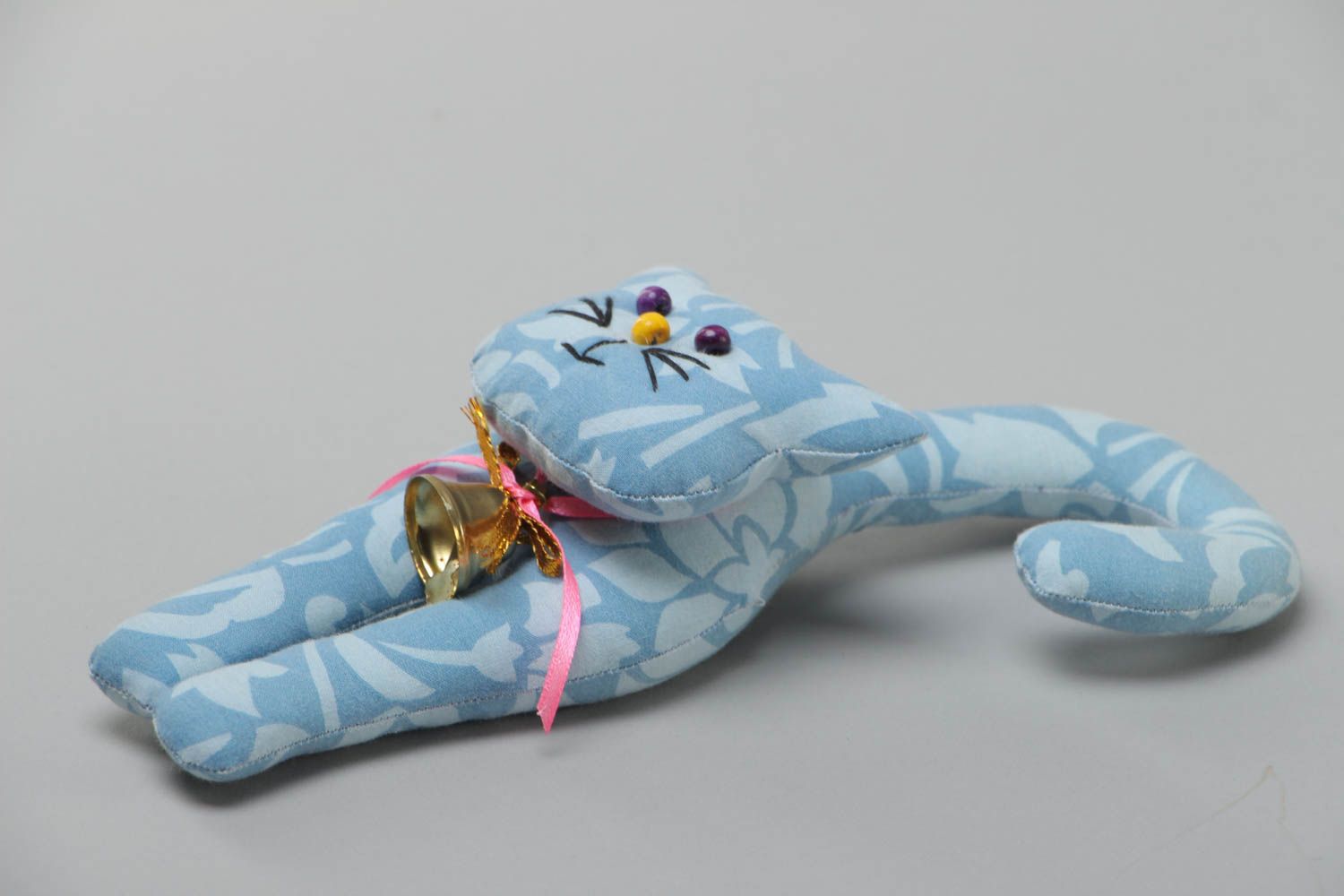 Jouet mou en tissu à accrocher à la poignée fait main décoratif Chat bleu photo 3