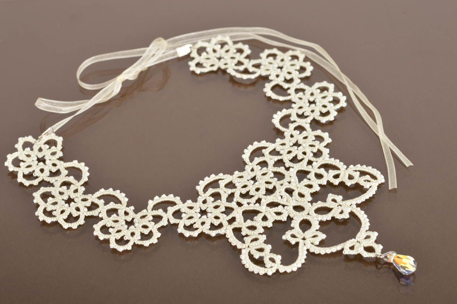 Handgemachtes schönes Designer Damen Occhi Collier aus Glasperlen in Weiß foto 2