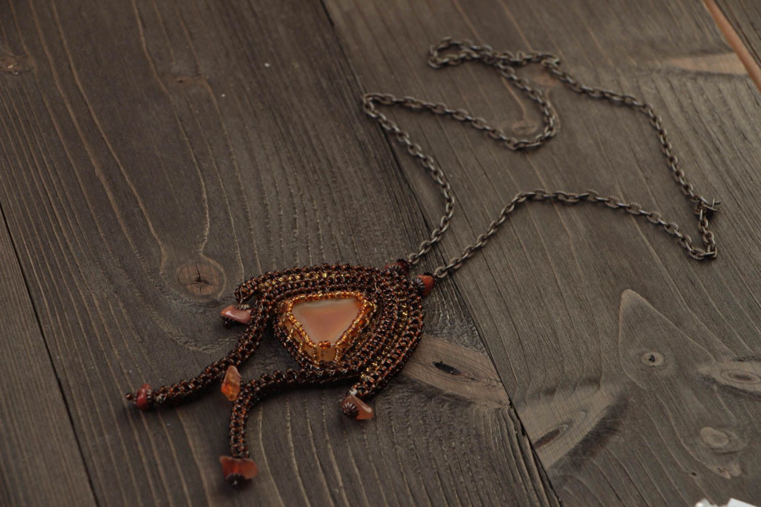 Колье из натуральных камней ручной работы ожерелье из бисера украшение на шею фото 1
