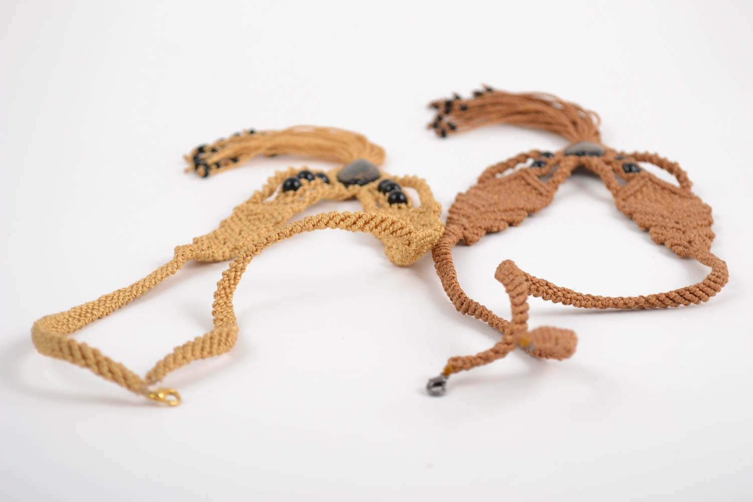 Ensemble de colliers faits main tressés en fils textiles macramé 2 pièces photo 4