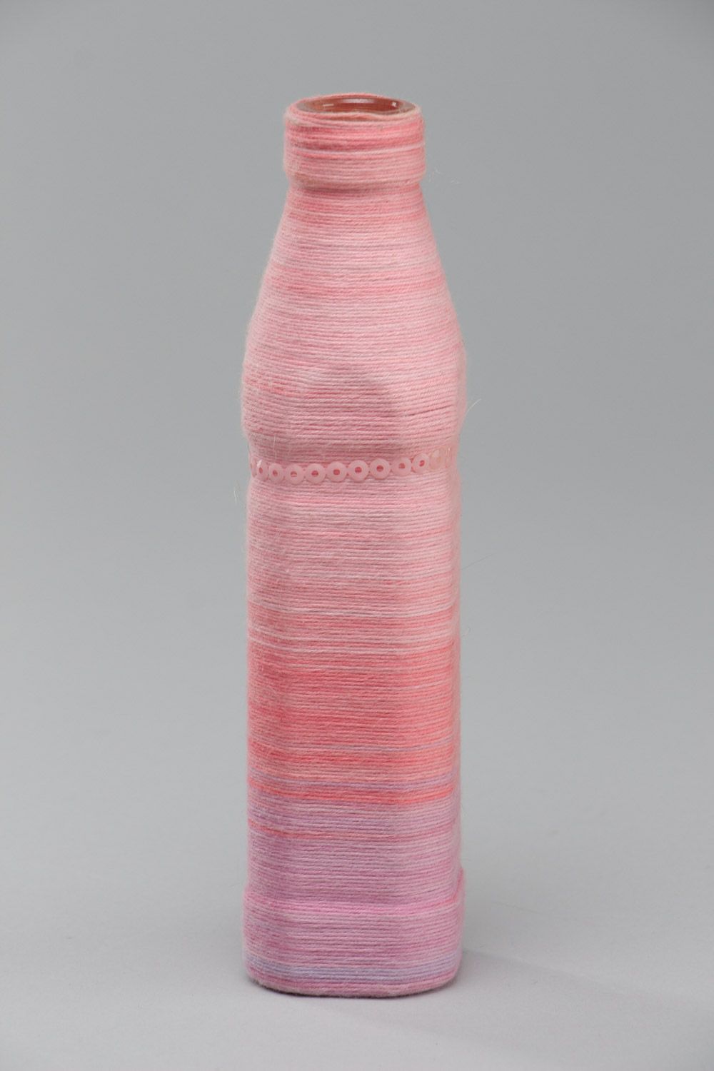 Bouteille déco rose recouverte de fils en coton faite main originale 25 cl photo 2
