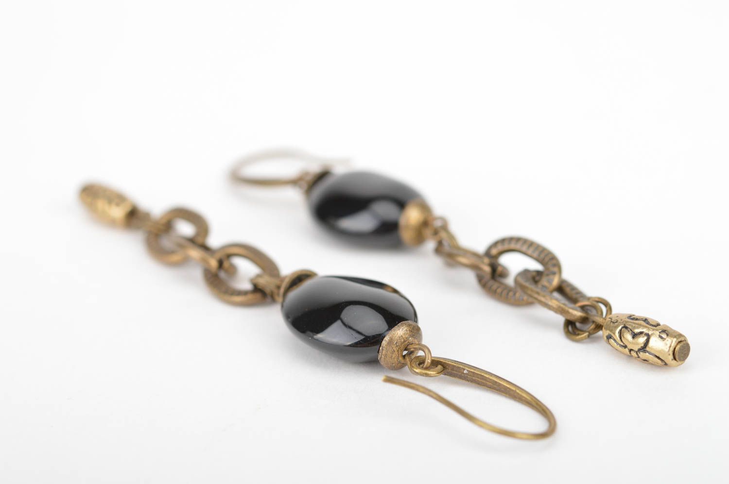 Handmade long bronze colored metal chain dangle earrings with black beads photo 2
