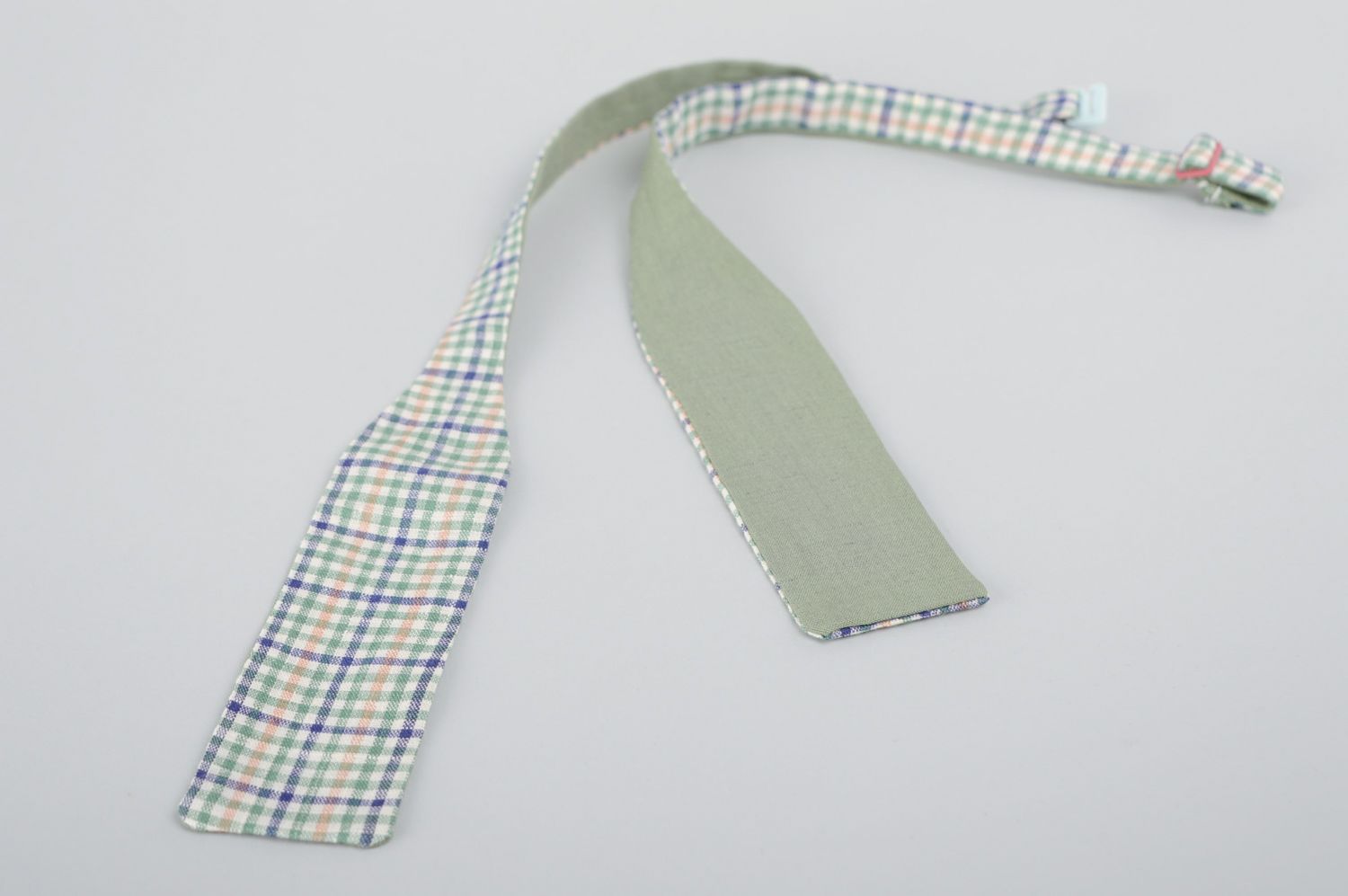 Two-sided fabric bow tie photo 2