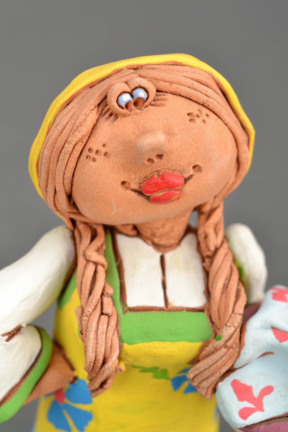 Figurine en céramique faite main Femme cosaque photo 4