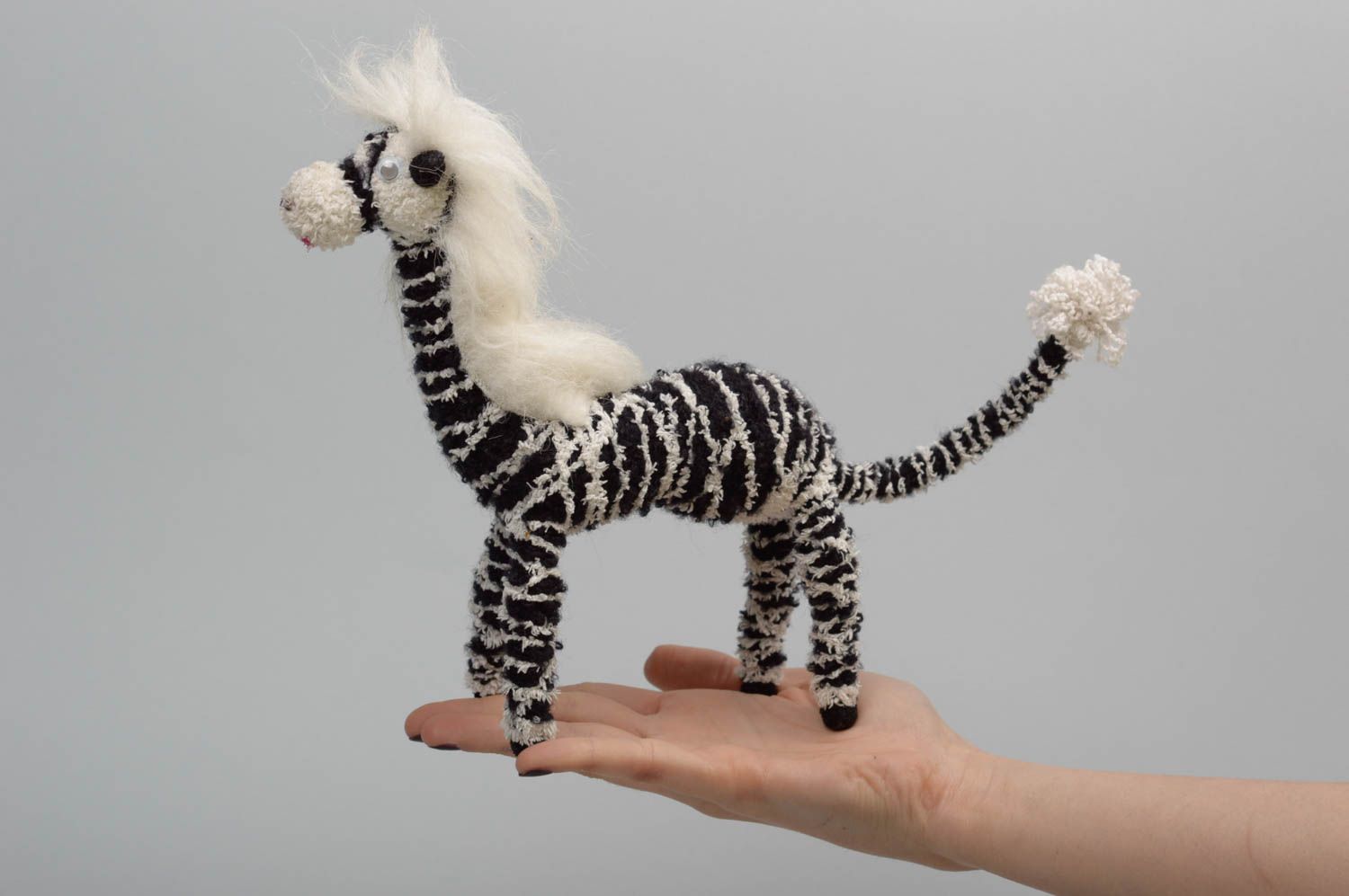 Мягкая игрушка ручной работы детская игрушка подарок ребенку в виде зебры фото 1