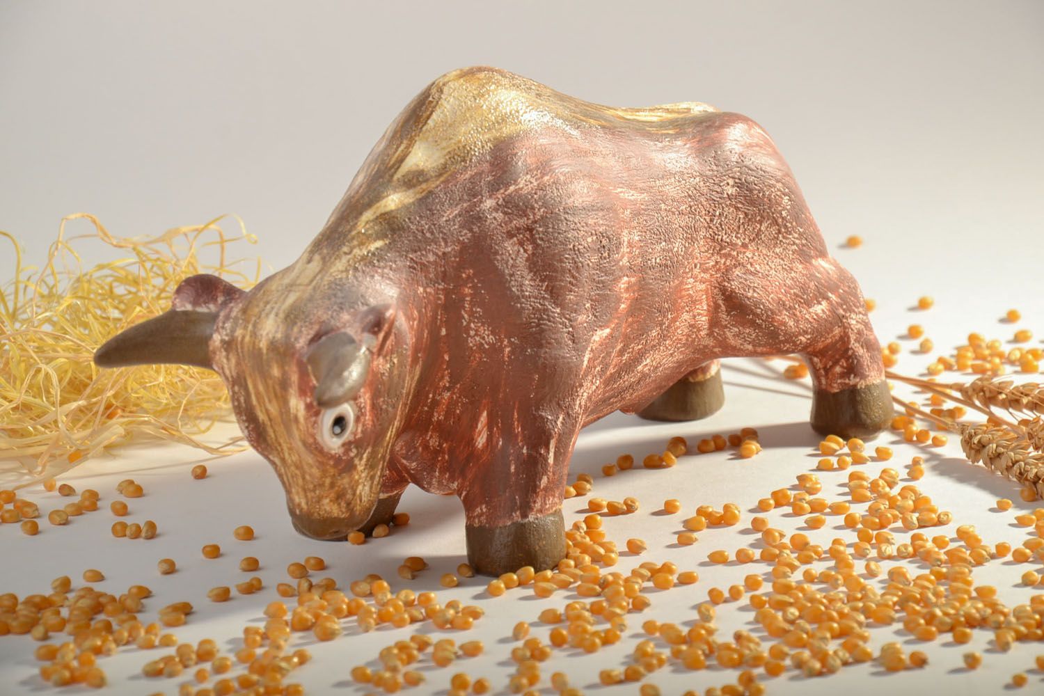 Ceramic money box in the shape bull photo 1