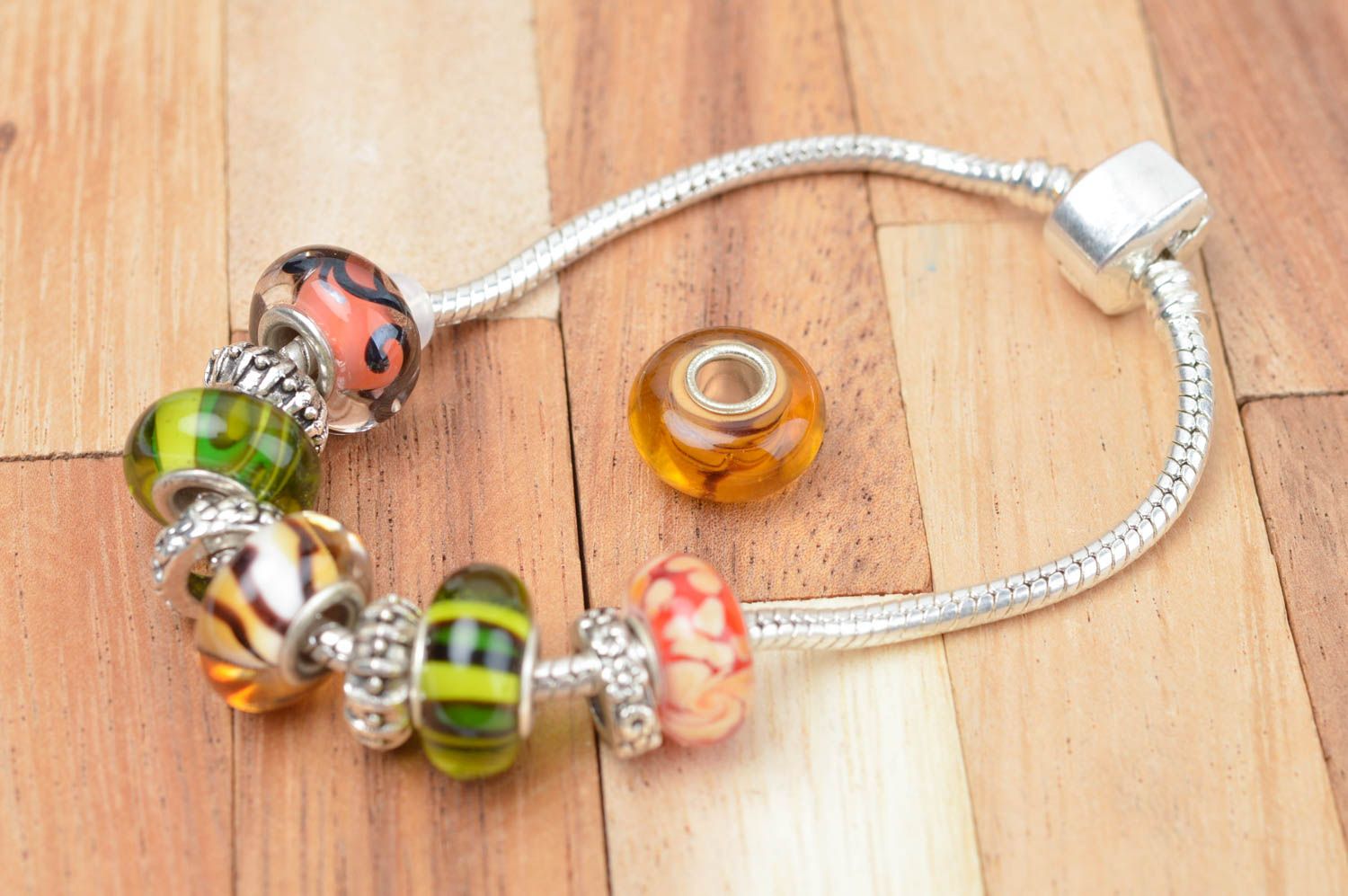 Beautiful handmade glass bead lampwork ideas art and craft jewelry making photo 4