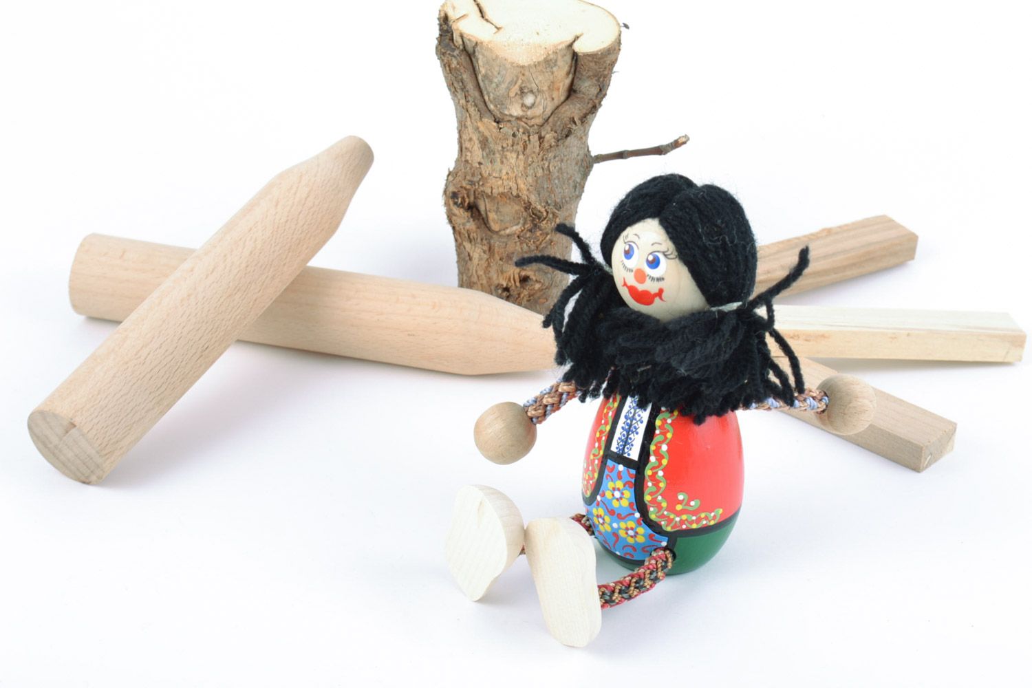 Jouet en bois écologique fait main fillette cheveux longs peint cadeau enfant photo 1