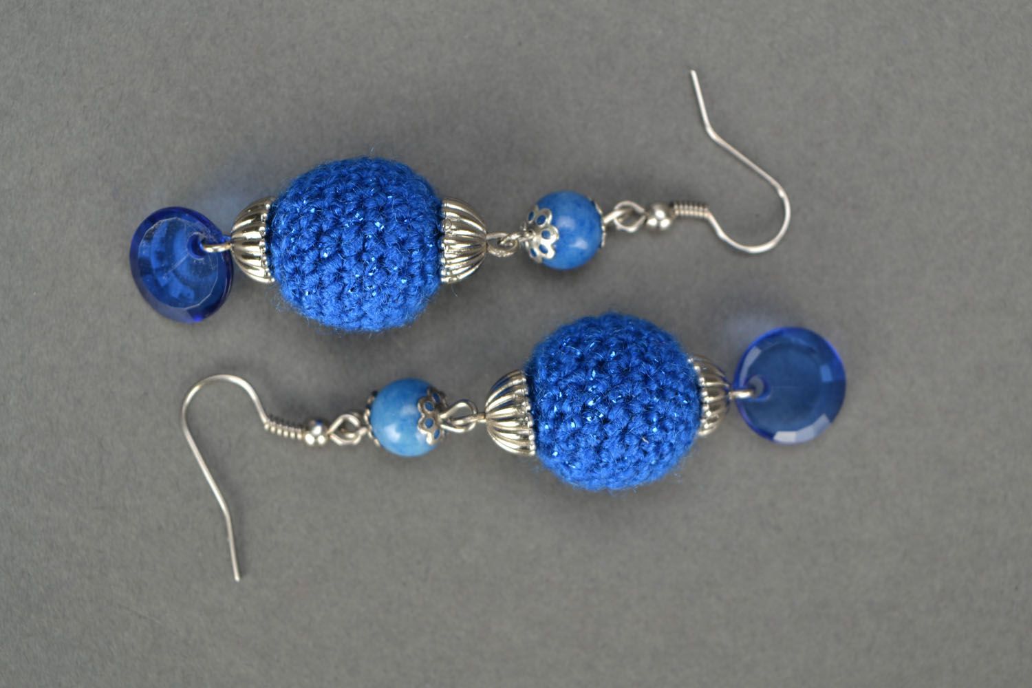 Blue earrings with pendants photo 3