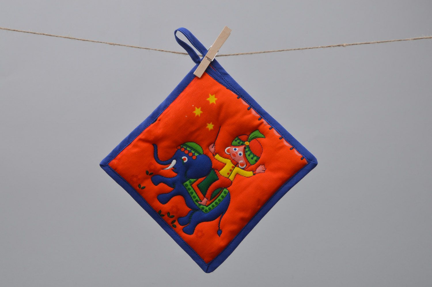 Handmade square hot pot holder sewn of cotton fabric Elephant in Circus  photo 5