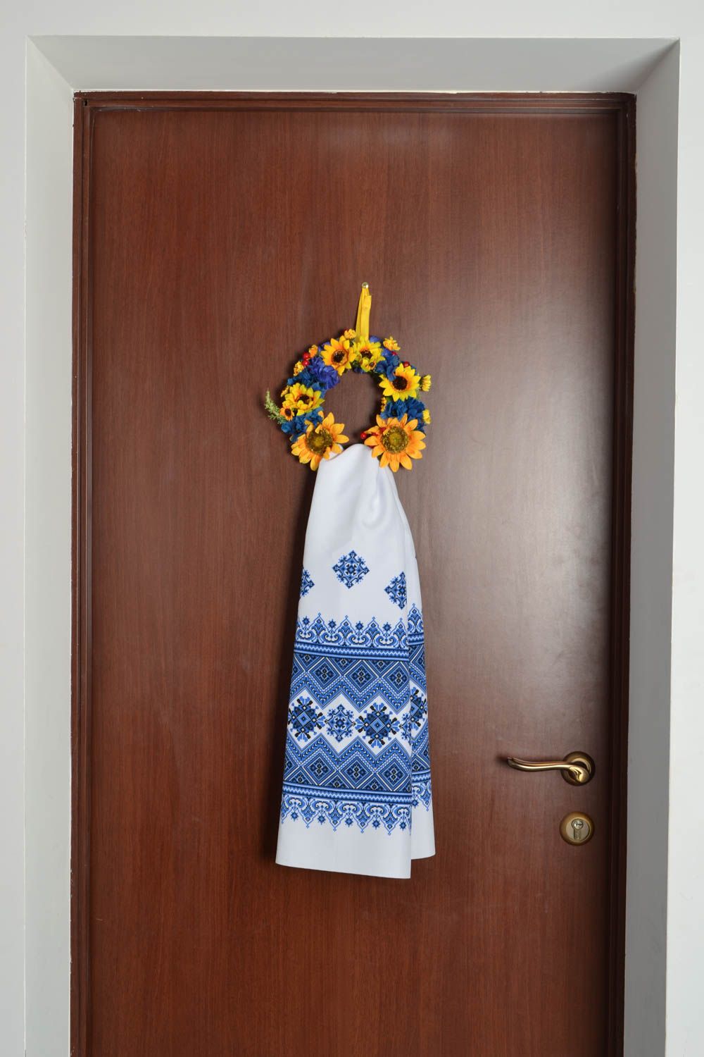 Handmade wreath with towel photo 1