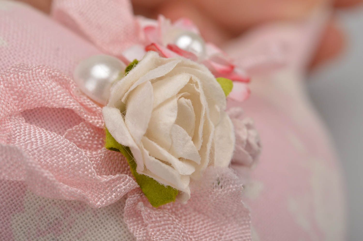 Colgante decorativo con forma de pajarito hecho a mano de algodón rosado foto 5