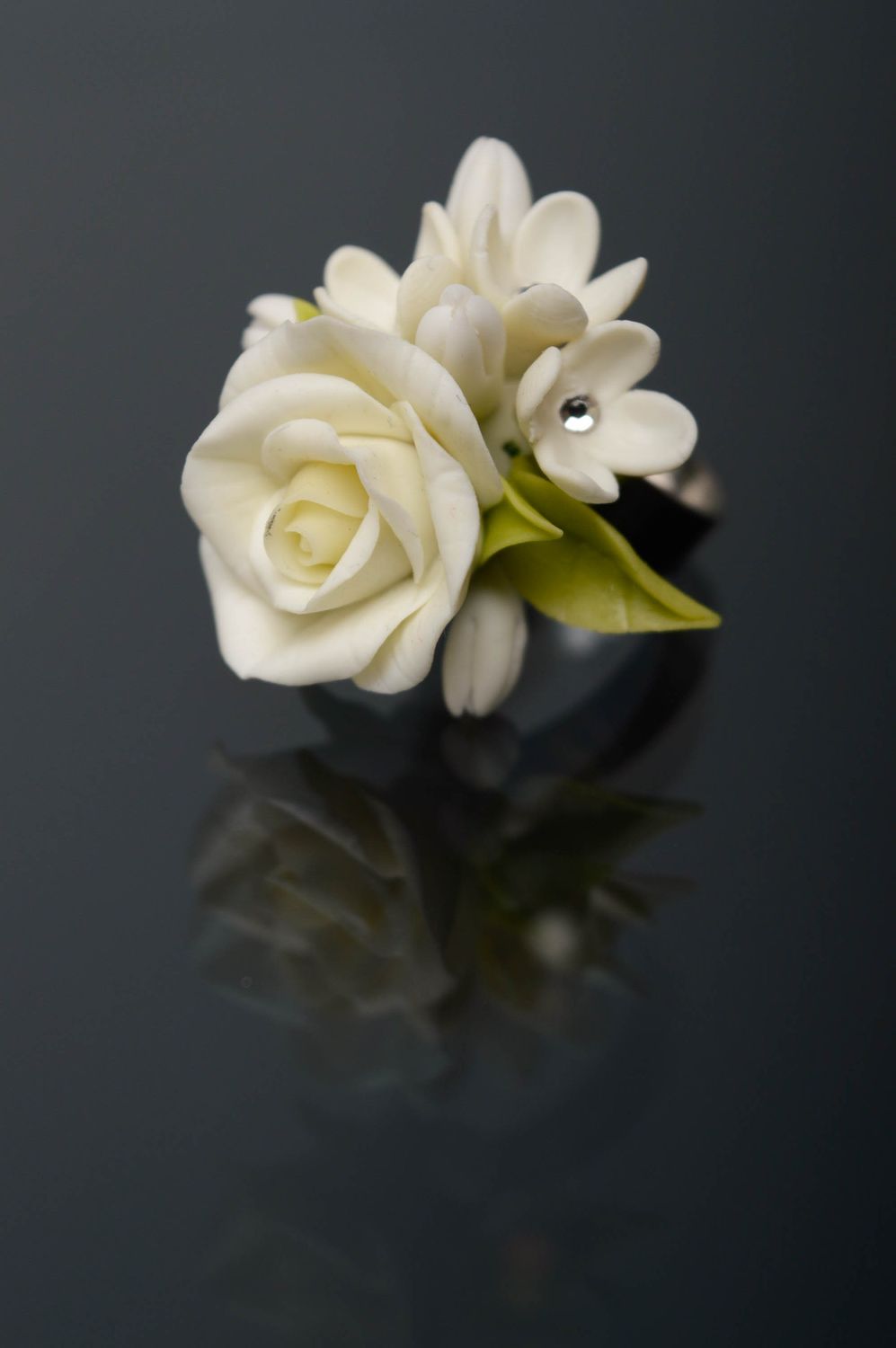 Bague fleur en porcelaine froide faite main  photo 5