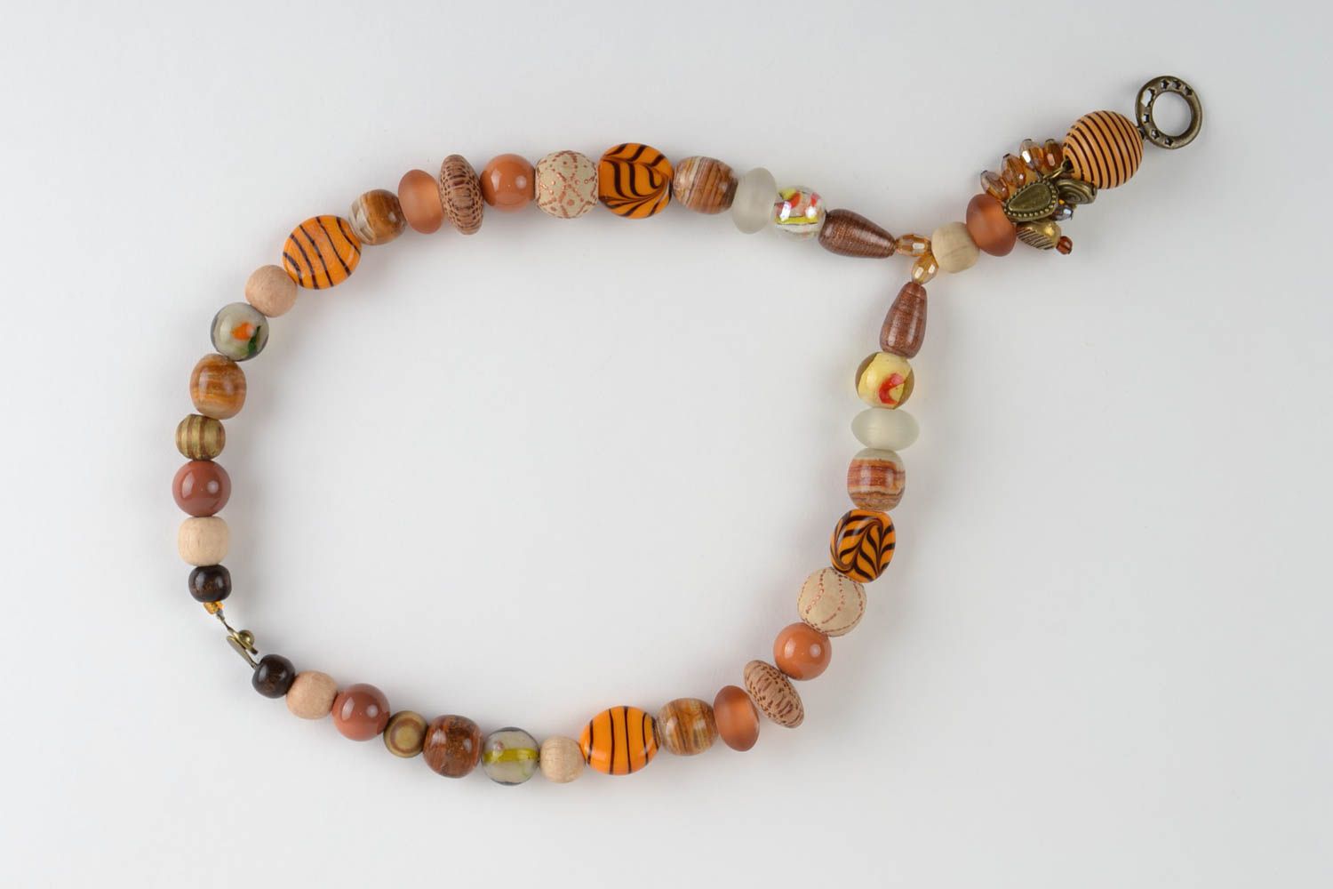 Handmade natural stone necklace with jadeite crystal and cork wood beads photo 3