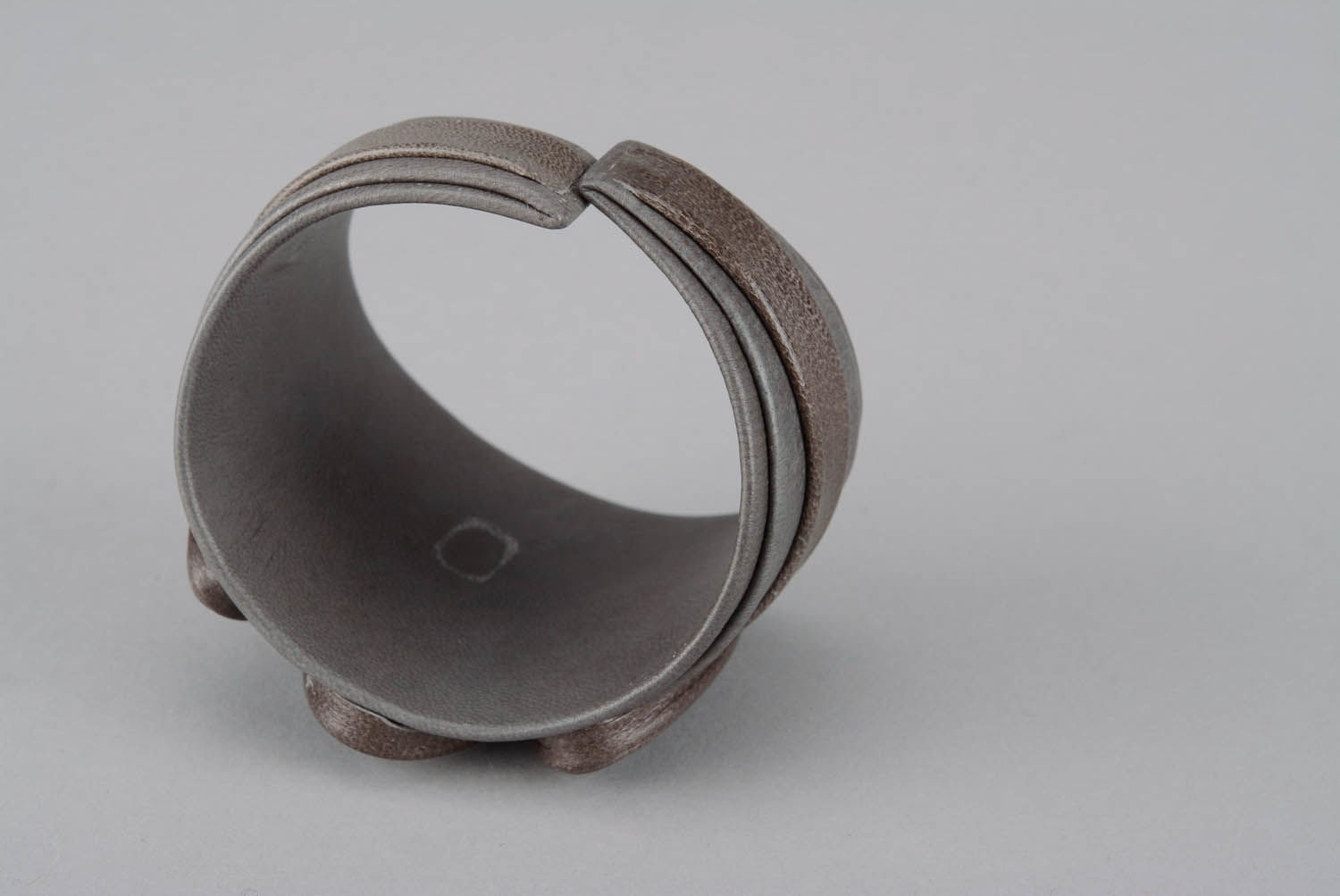 Bracelet made of leather and horn photo 2