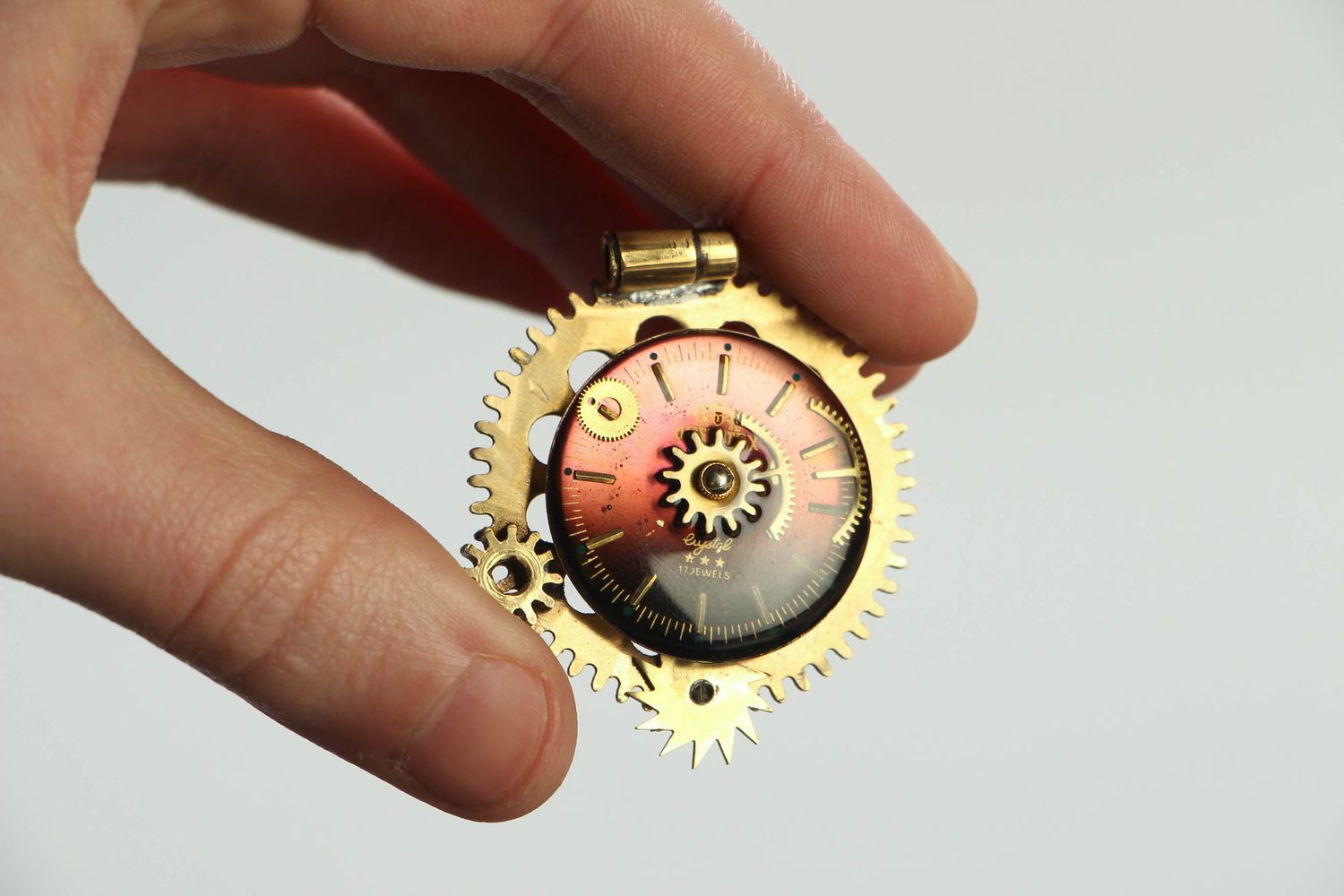Steampunk pendant with clock mechanism photo 4