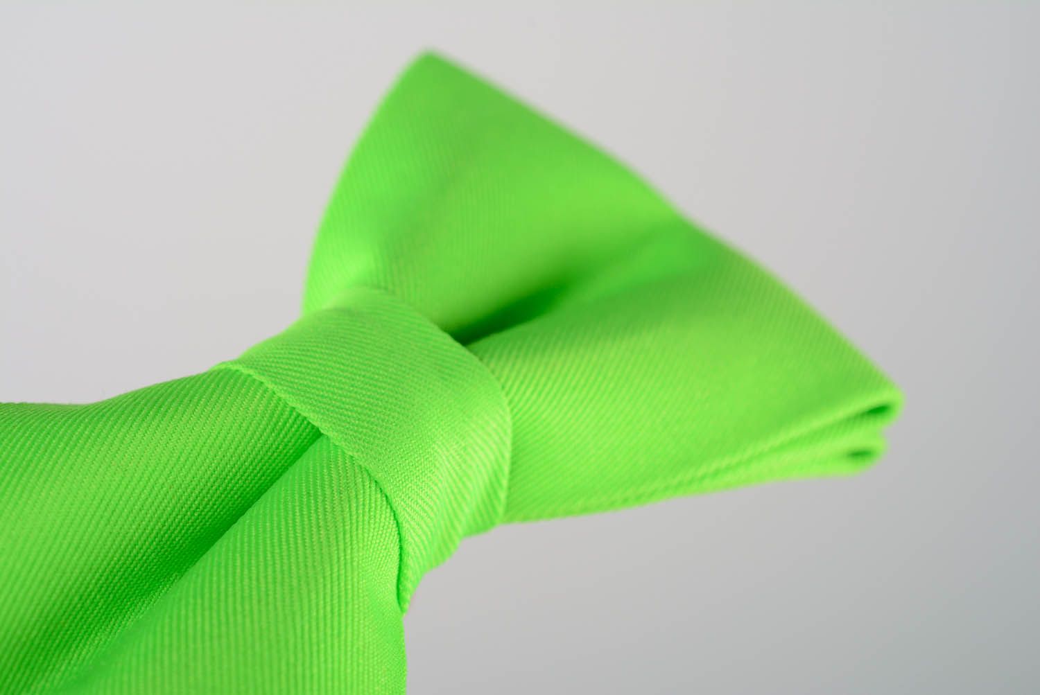 Bright green bow tie photo 4