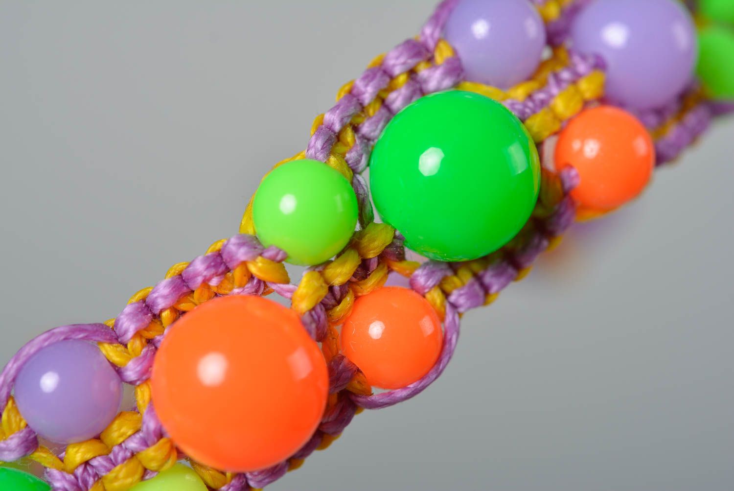 Bracelet macramé Bijou fait main multicolore fils perles fantaisie Cadeau femme photo 2