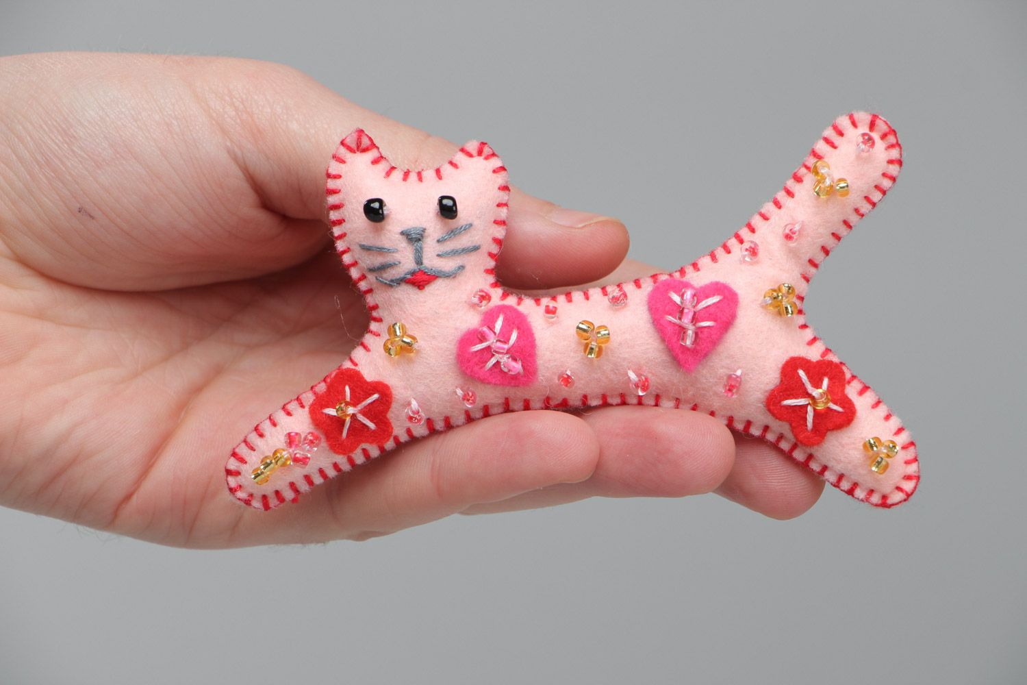 Small handmade pink felt soft toy cat with beads for interior decor photo 5