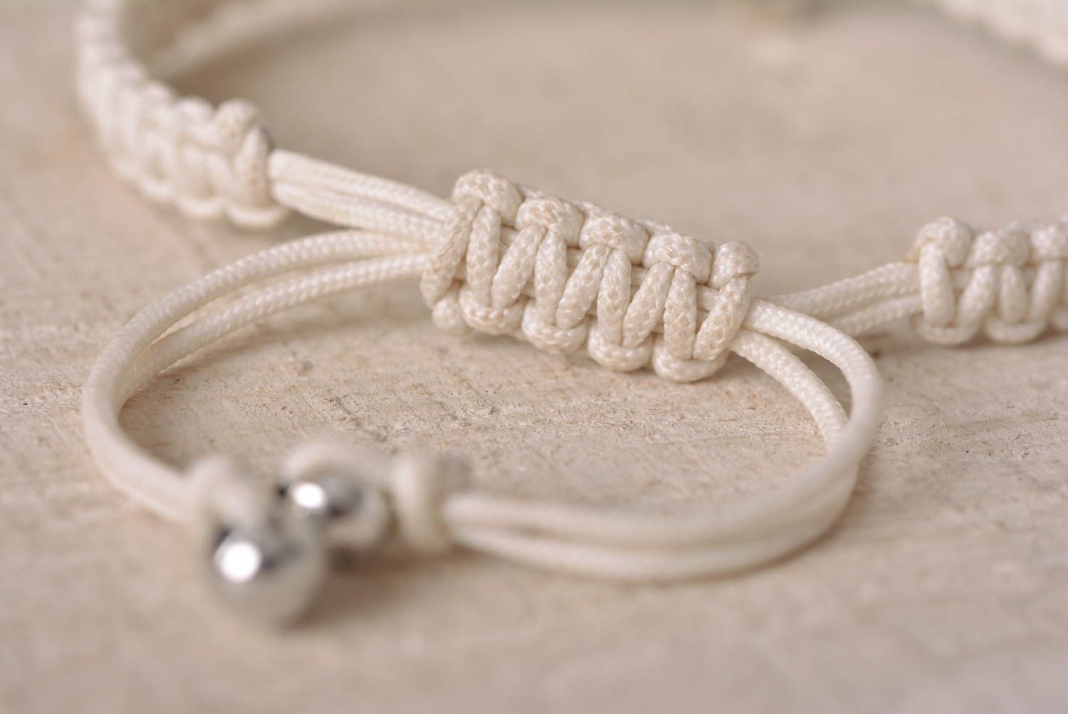 Бижутерия ручной работы браслет из шнура модное украшение браслет белый макраме фото 4