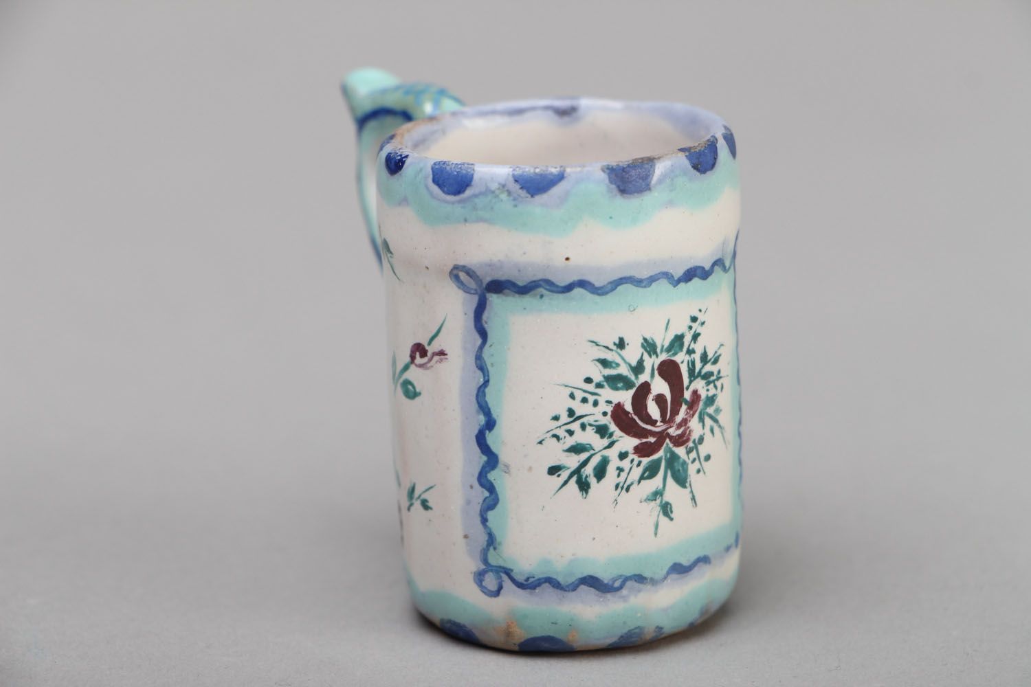 Tasse miniature décorative en argile faite main photo 2