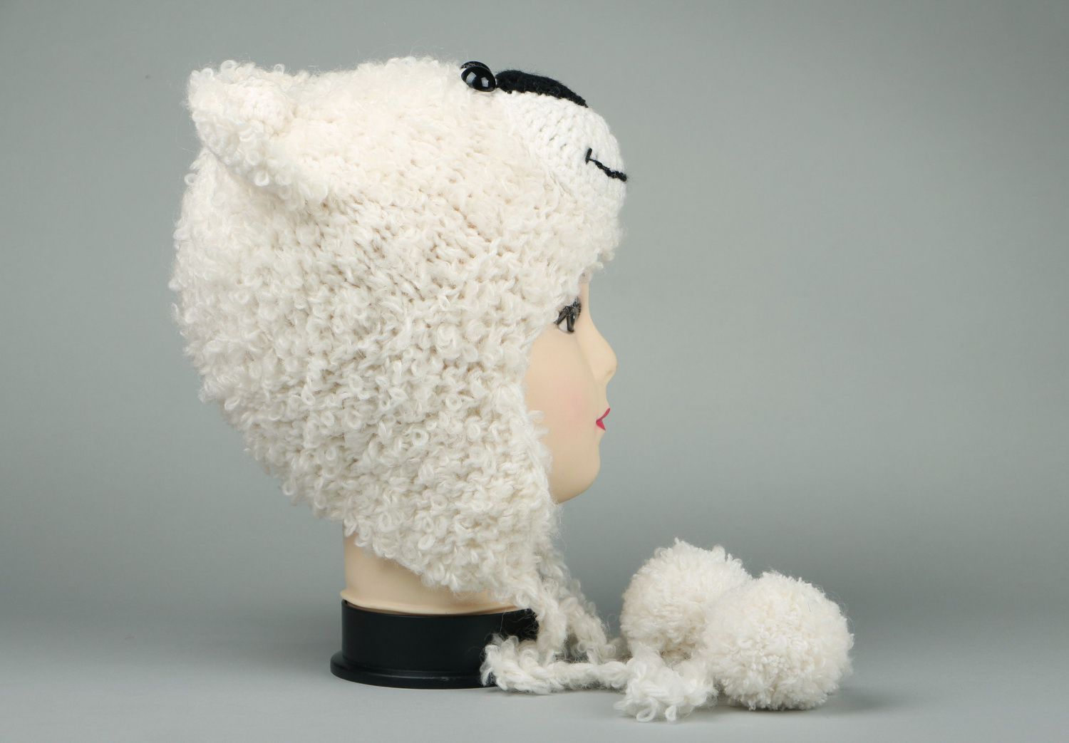 Winter knitted hat White bear photo 1