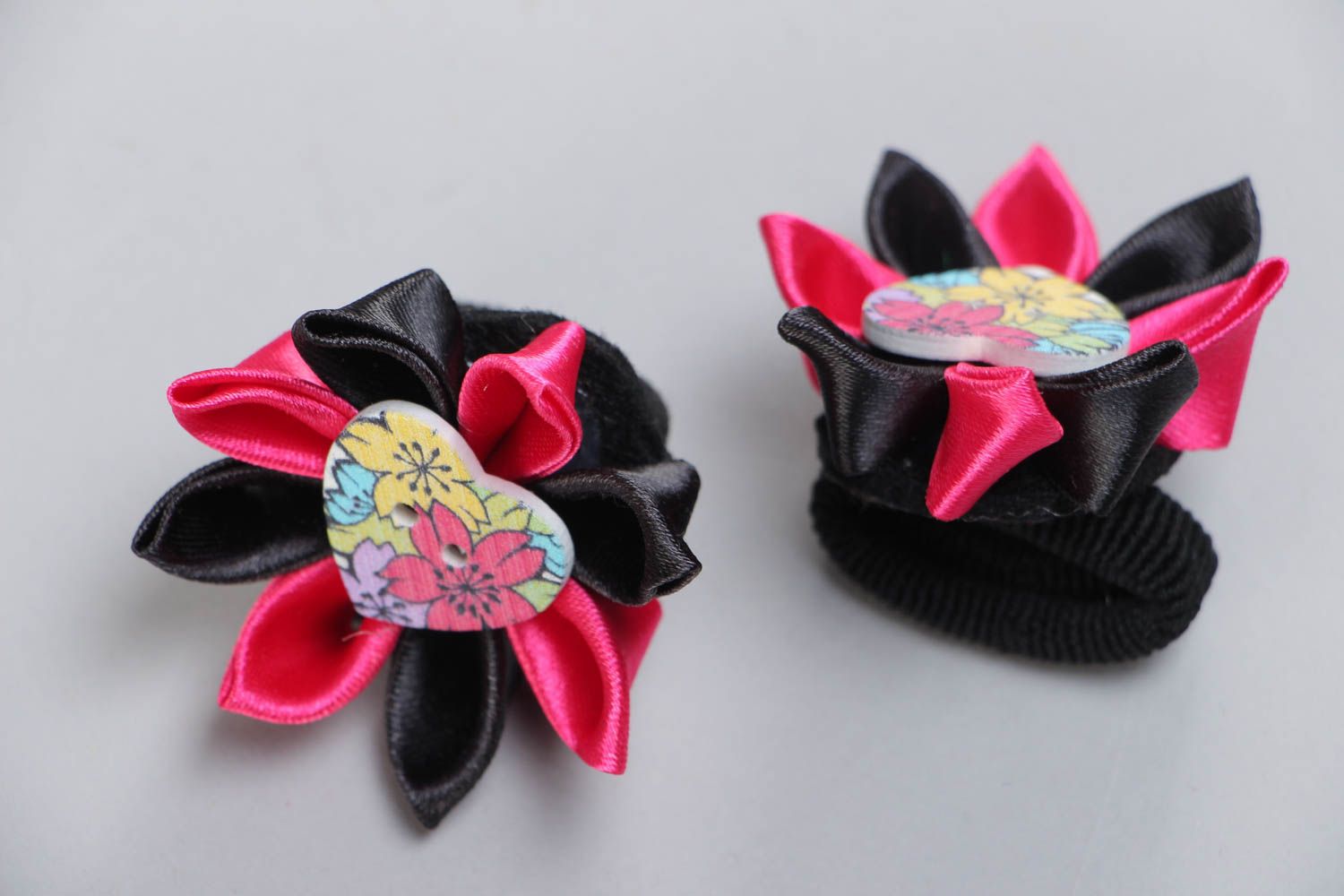Set of handmade satin ribbon flower scrunchies with hearts 2 pieces photo 3
