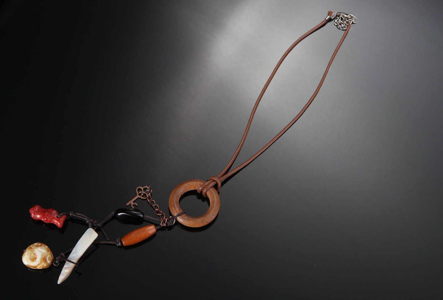 Necklace, choker with wood, pearl & coral photo 3
