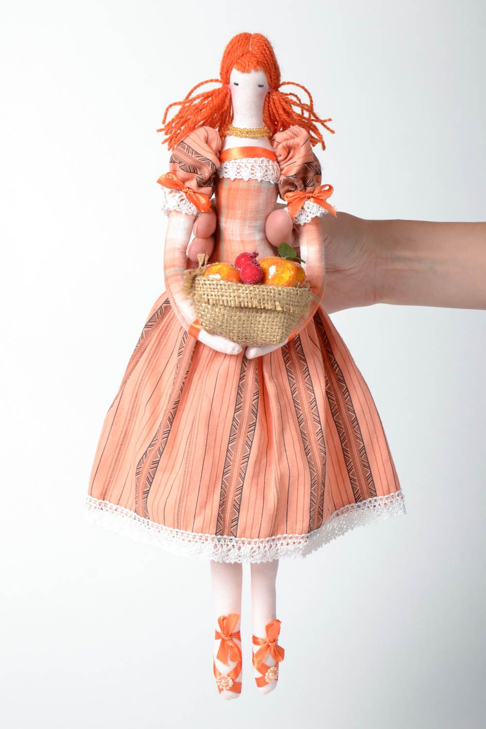 Интерьерная кукла Яблочная фея фото 4