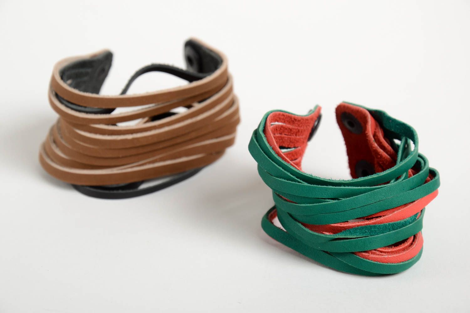 Bunte breite Damen Armbänder handmade Leder Schmuck Frauen Accessoires 2 Stück  foto 4