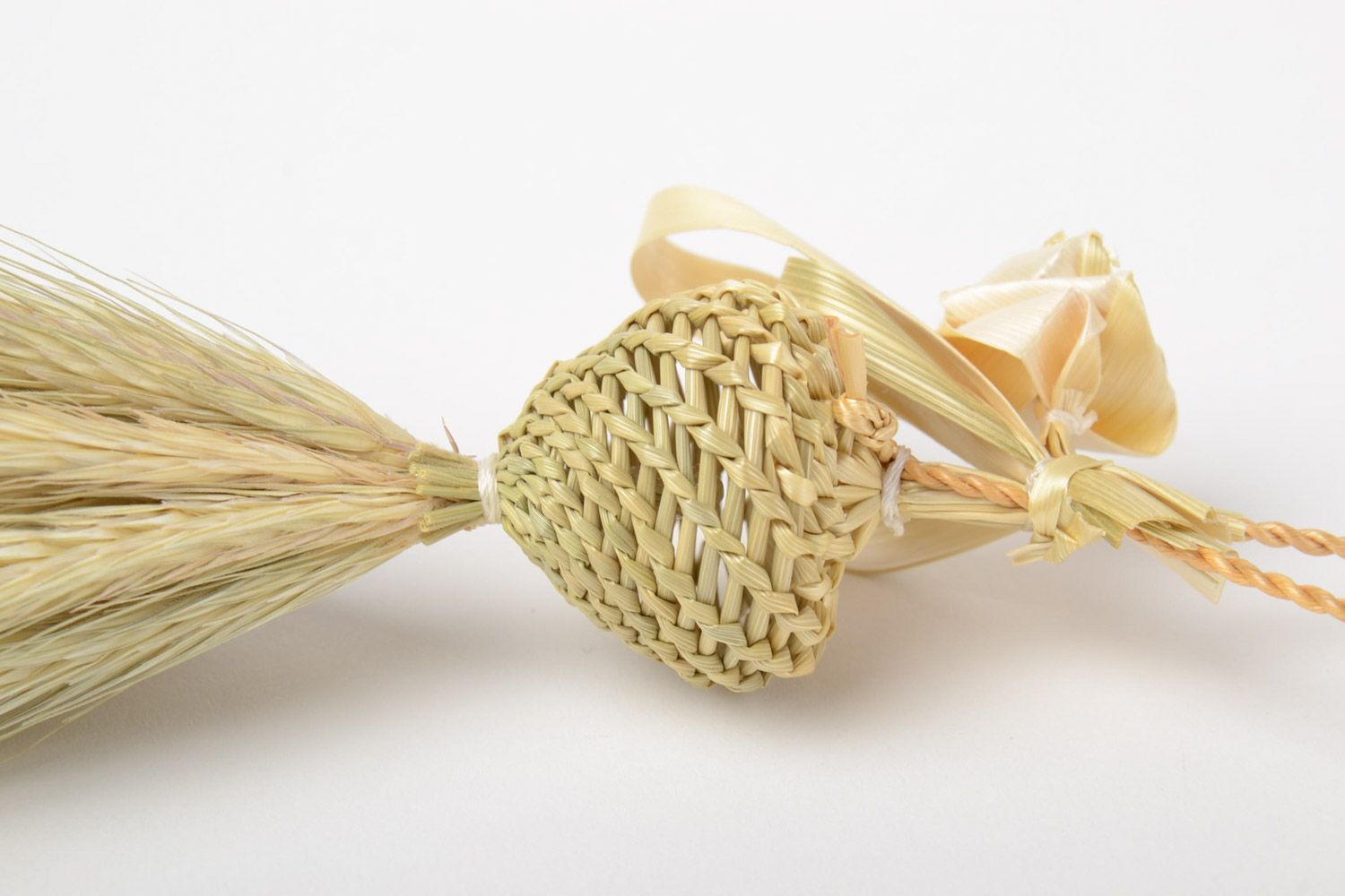 Small ethnic Christmas tree ornament woven of natural straw handmade  photo 4