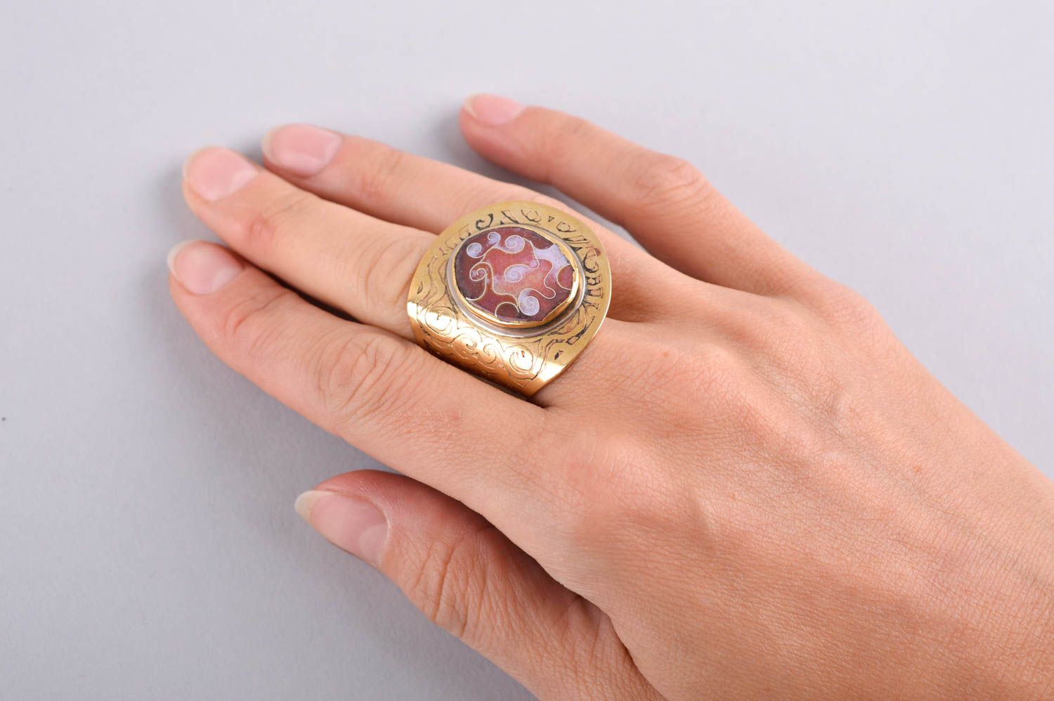 Кольцо ручной работы кольцо из латуни массивное авторское украшение с эмалью  фото 5