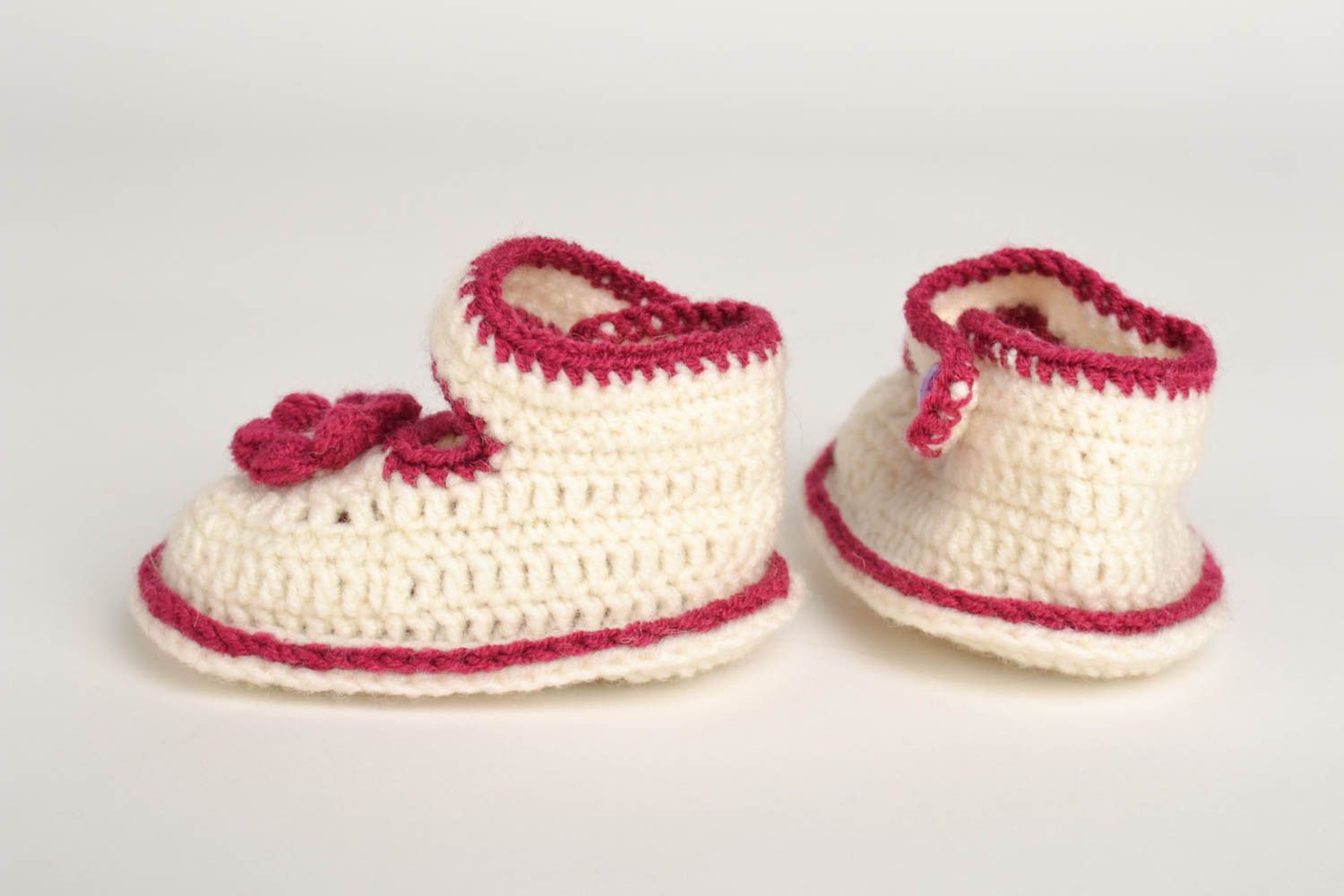 Chaussons bébé fait main au crochet en mi-laine design Chaussures bébé photo 2