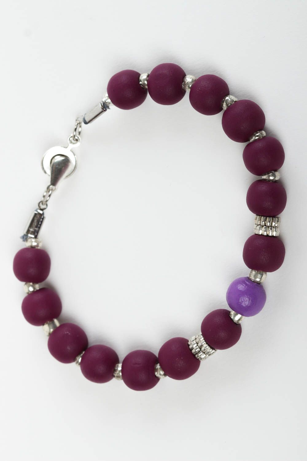 Bracelet tendance Bijou fait main violet en perles de bois Cadeau femme photo 3