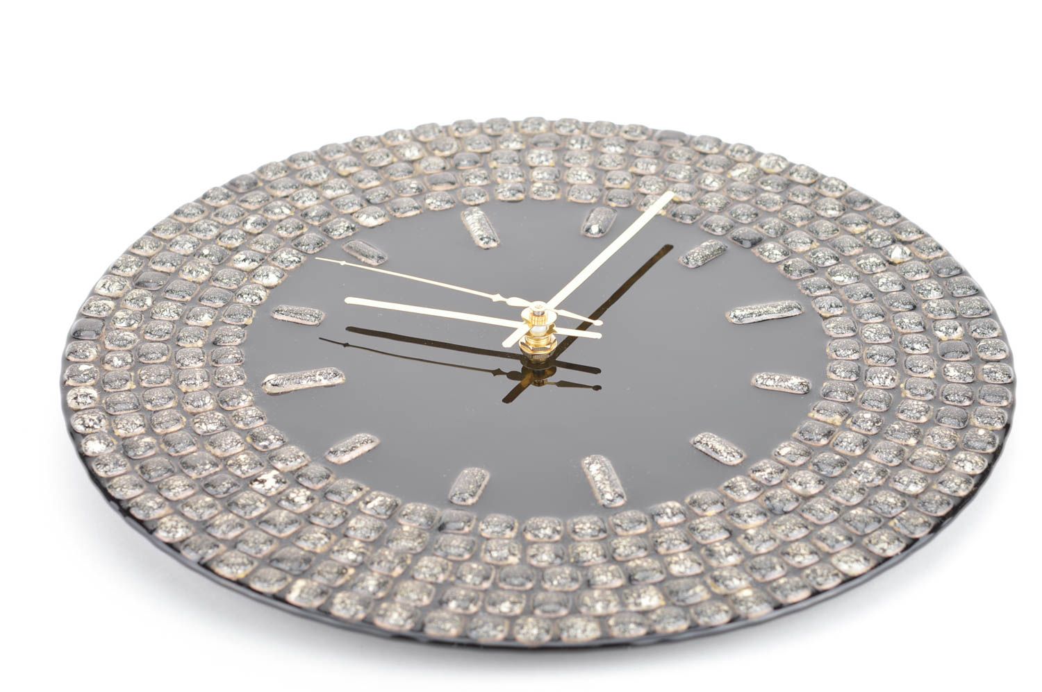 Настенные часы ручной работы из стекла в технике фьюзинг круглые для декора фото 2