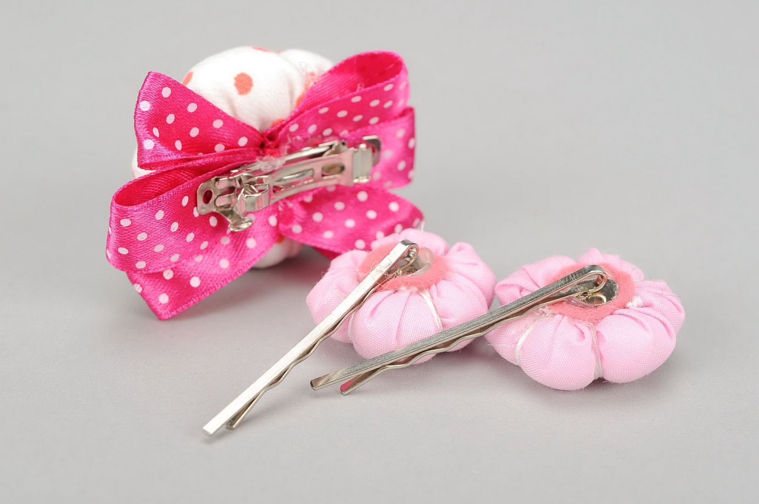 Set of fabric hairpins Berry marshmallow photo 4