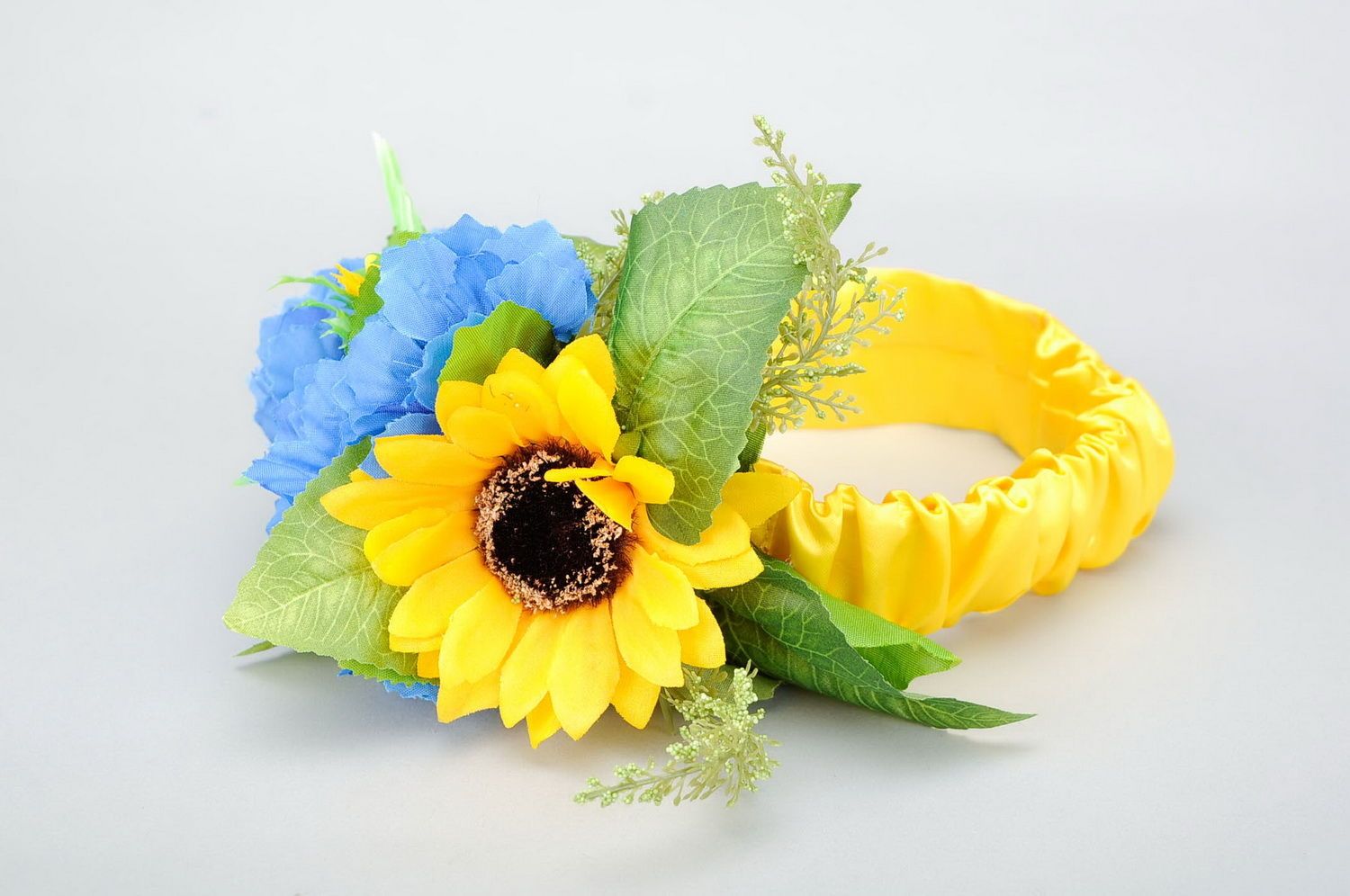 Ukrainian wreath with artificial flowers photo 3