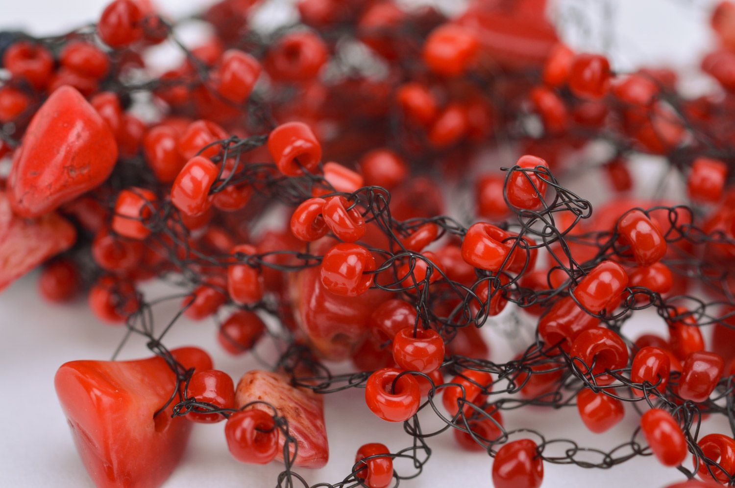 Rotes Collier aus Glasperlen künstlerisch massiv festlich handmade foto 4