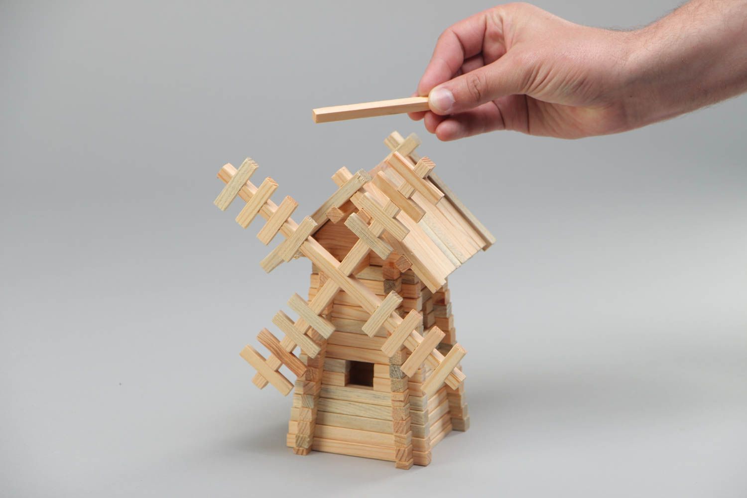 Handgemachter Baukasten Mühle aus Holz 120 Details Lernspielzeug für Kinder foto 5