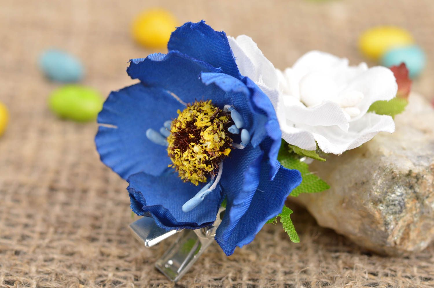 Kinder Haarklammer Blume schön bunt künstlerisch handmade blau weiß aus Stoff foto 1