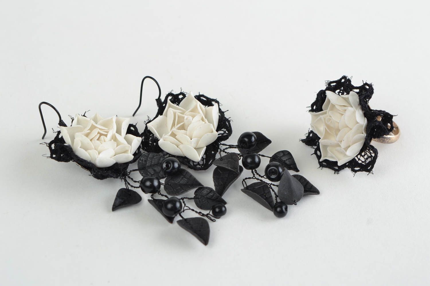 Handmade cold porcelain jewelry set 2 pieces flower earrings and ring White Rose photo 2