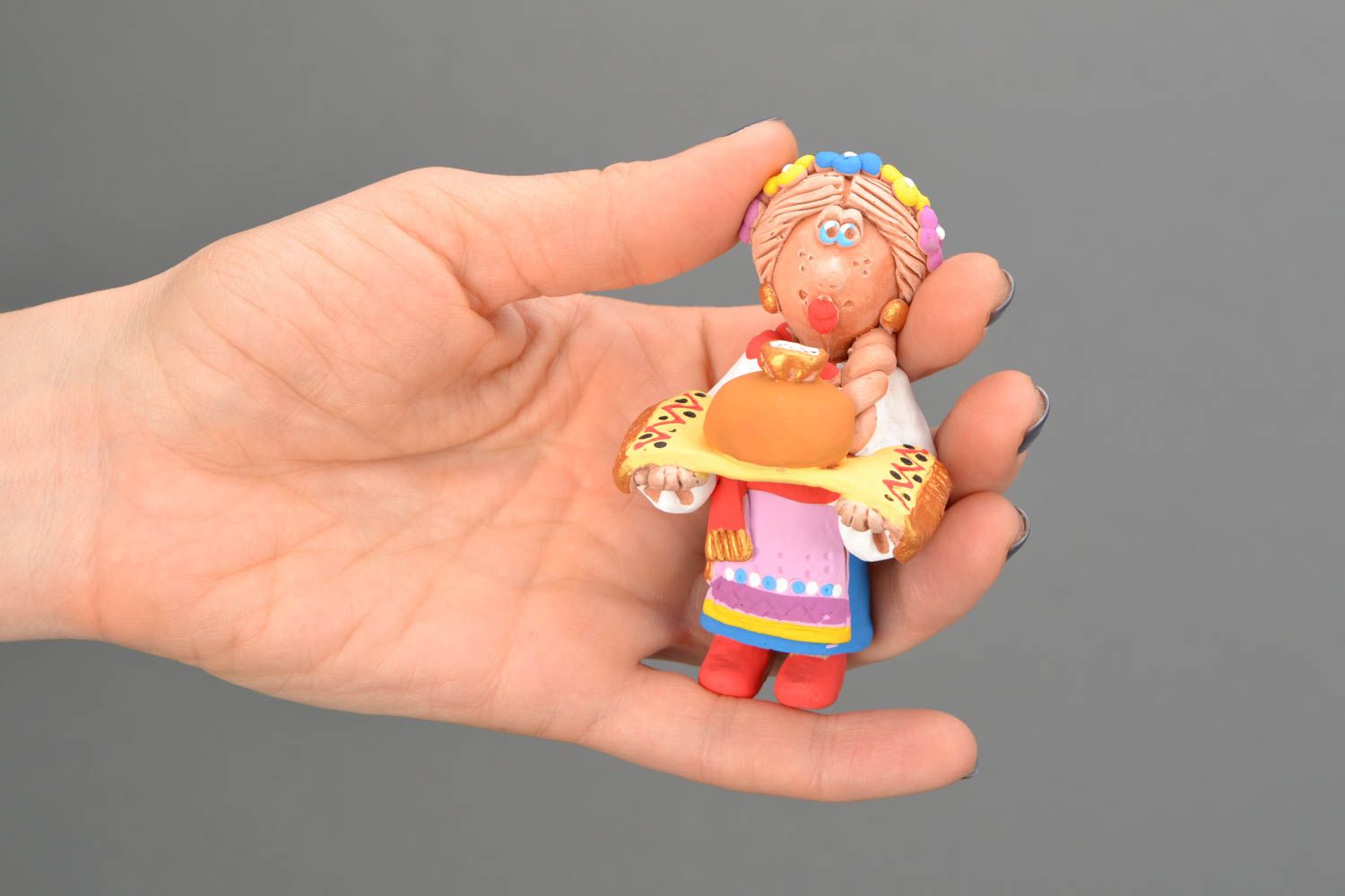 Ceramic fridge magnet Cossack Woman with a Round Loaf photo 2