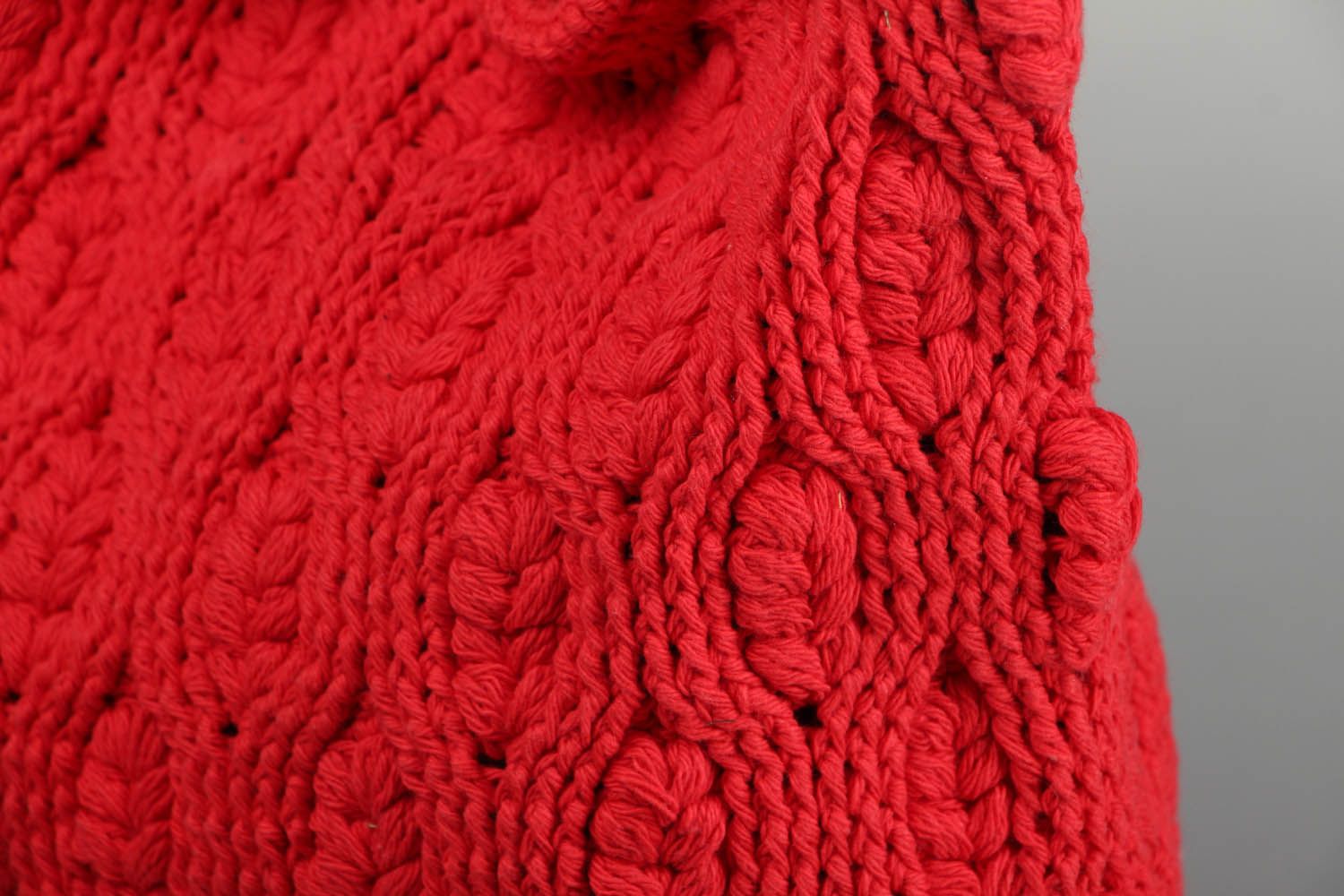 Sac à main rouge tricoté à la main photo 3