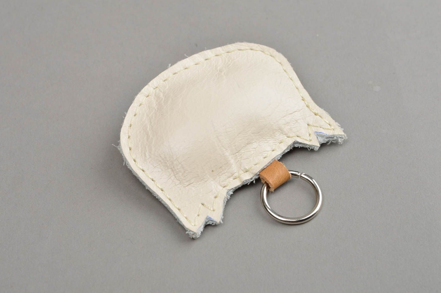 Porte-clés hibou en cuir naturel blanc fait main accessoire de créateur photo 5