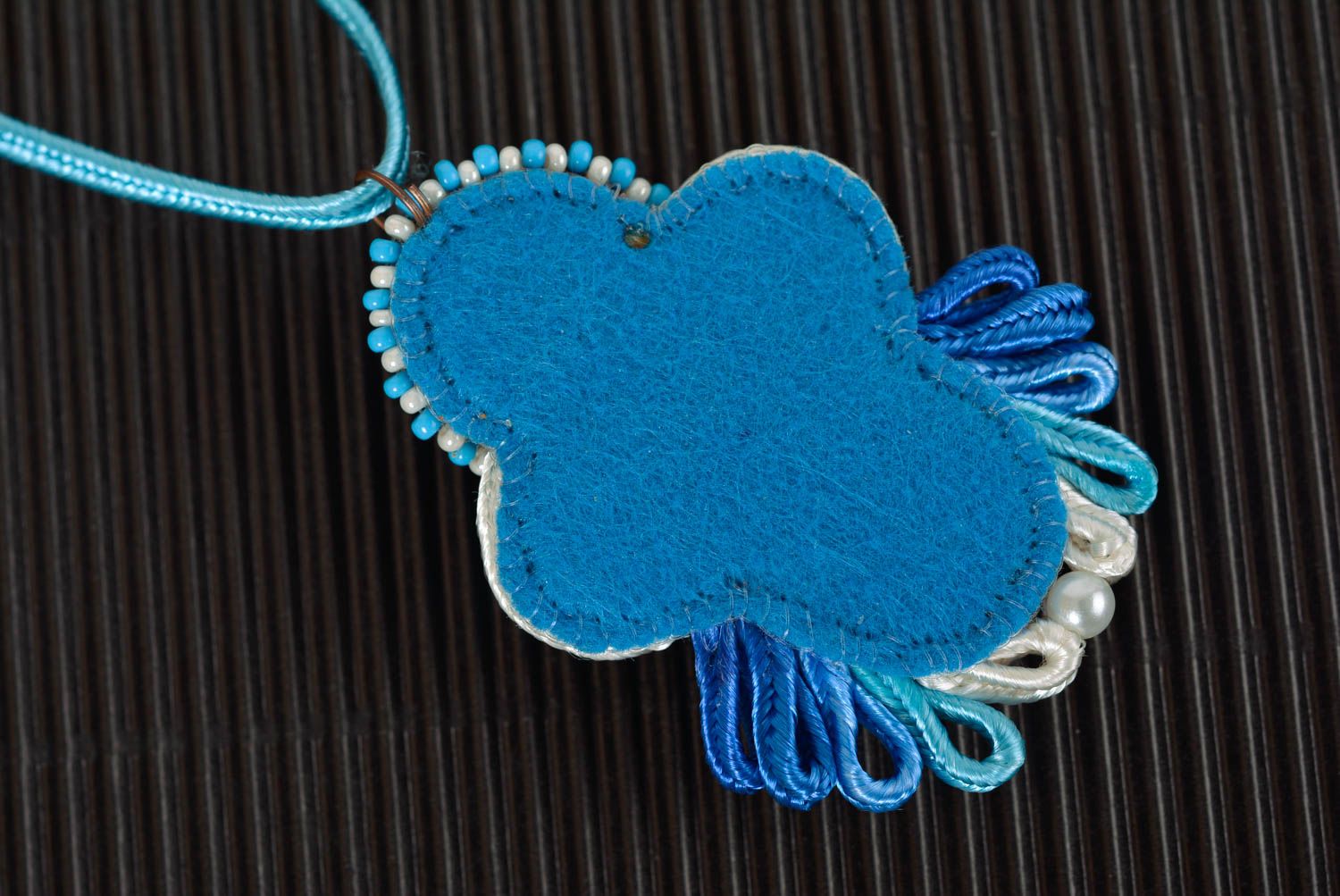Кулон сутажная вышивка кулон ручной работы вышитый кулон голубой с агатом  фото 4