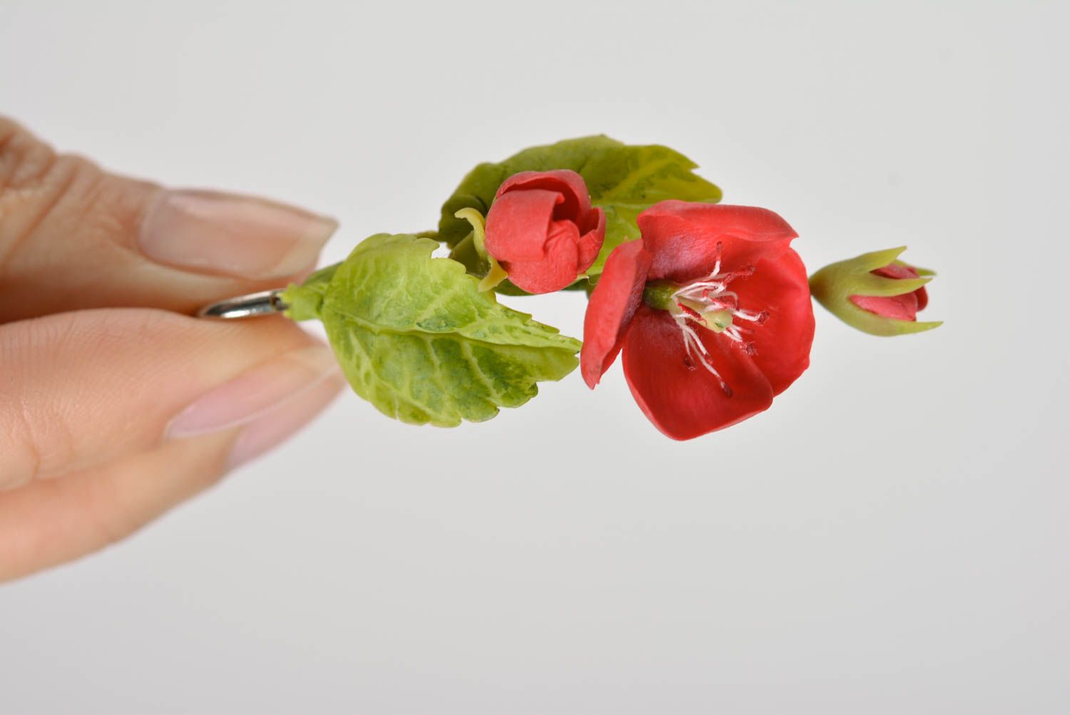 Handgemachte Blüten Ohrringe aus Polymer Ton mit Apfelblüten Designer Schmuck foto 4