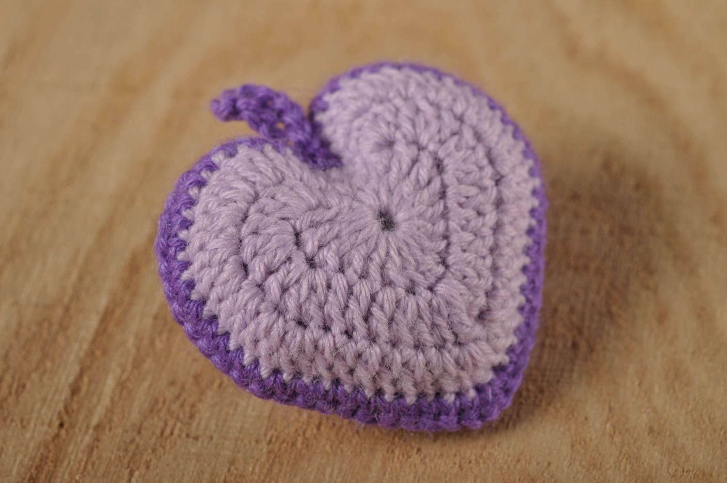 Декор для дома ручной работы сердце крючком вязаное сердце фиолетовое маленькое фото 2