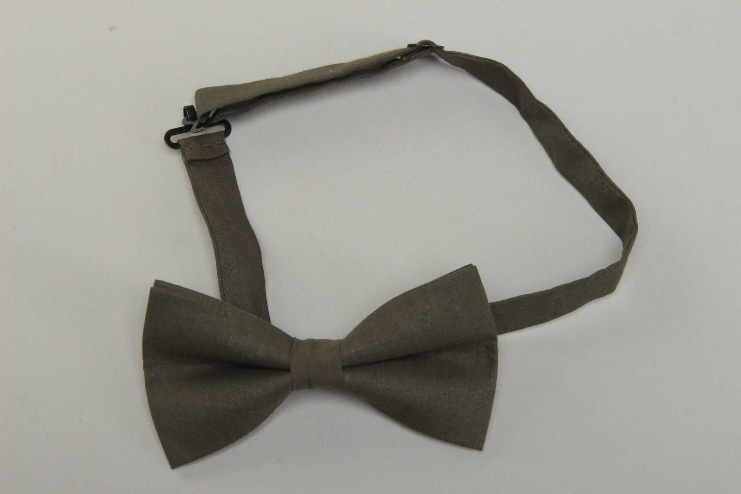 Cotton fabric bow tie of gray color photo 1