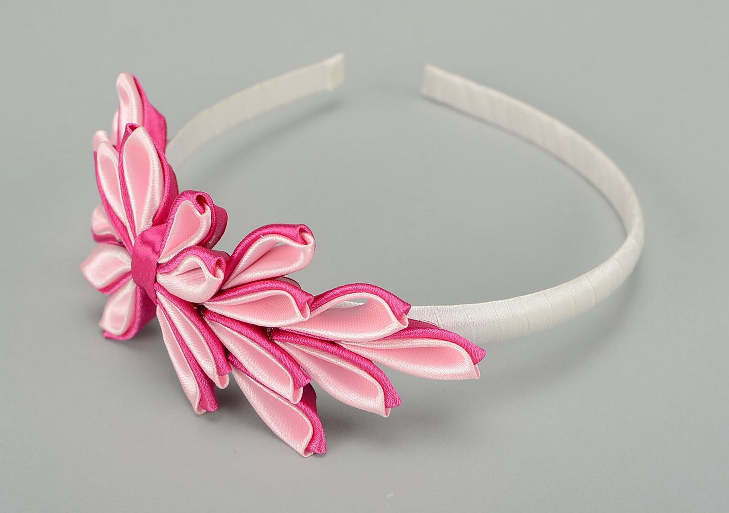 Pink headband with satin ribbons photo 1