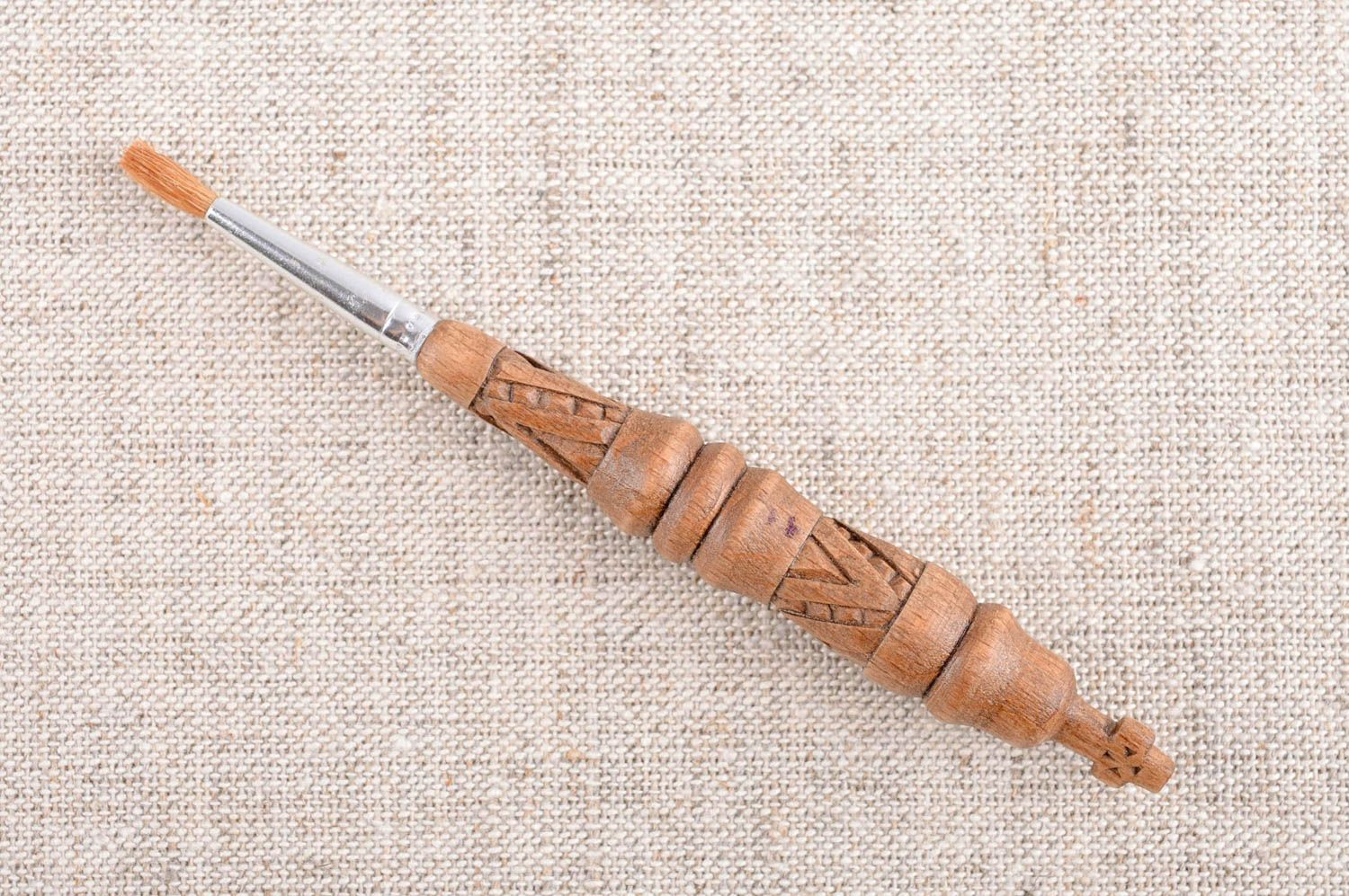 Pennello di legno per olio fatto a mano prodotto di legno di bosso per cresima

 foto 1